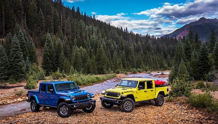 Jeep Gladiator 2024: il pick-up si aggiorna con l’arrivo del nuovo restyling - Foto 17 di 103