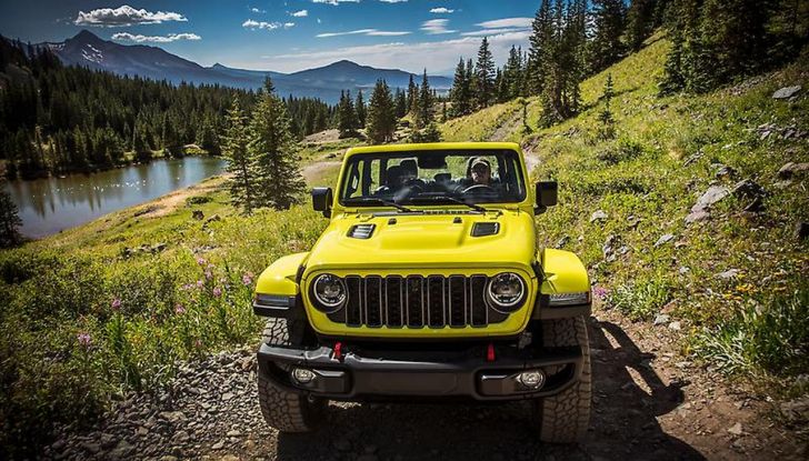 Jeep Gladiator 2024: il pick-up si aggiorna con l’arrivo del nuovo restyling - Foto 31 di 103