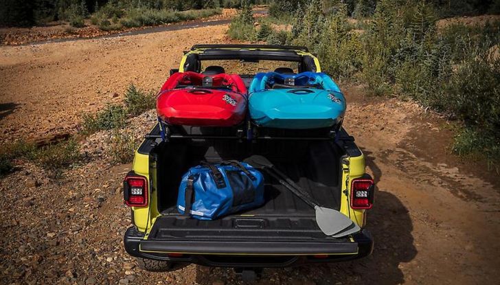 Jeep Gladiator 2024: il pick-up si aggiorna con l’arrivo del nuovo restyling - Foto 24 di 103