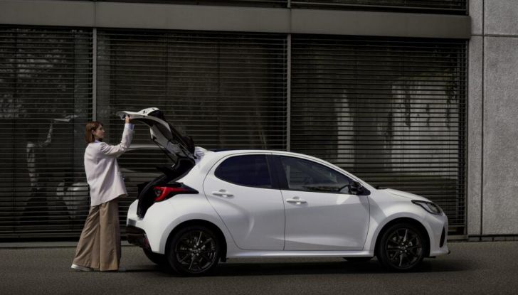 Mazda 2 Hybrid 2024: allestimenti, prestazioni e consumi - Foto 18 di 21