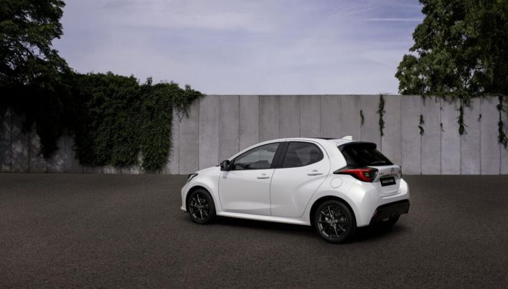 Mazda 2 Hybrid 2024: allestimenti, prestazioni e consumi - Foto 8 di 21