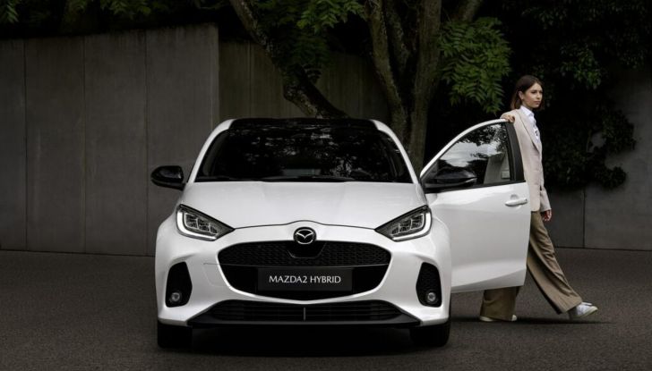 Mazda 2 Hybrid 2024: allestimenti, prestazioni e consumi - Foto 19 di 21