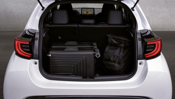 Mazda 2 Hybrid 2024: allestimenti, prestazioni e consumi - Foto 3 di 21