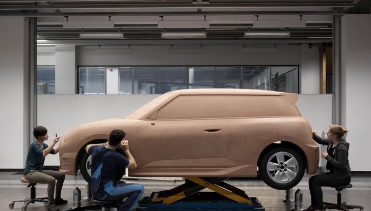 Nuova Mini Cooper 2024: una fusione di tradizione e avanguardia tecnologica - Foto 58 di 122