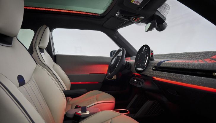 Nuova Mini Cooper 2024: una fusione di tradizione e avanguardia tecnologica - Foto 73 di 122