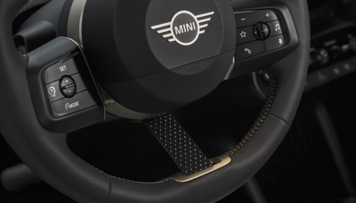 Nuova Mini Cooper 2024: una fusione di tradizione e avanguardia tecnologica - Foto 51 di 122
