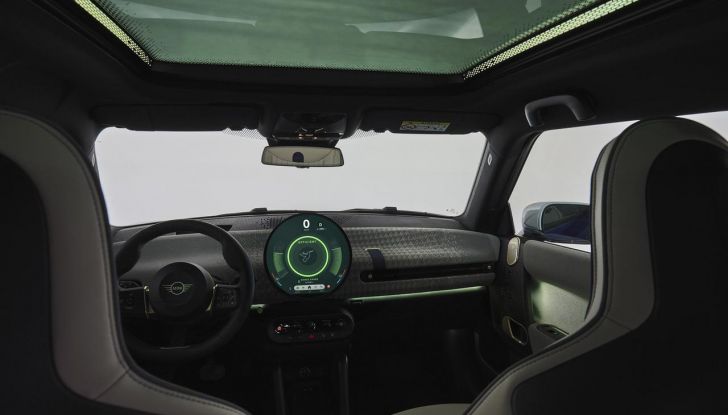Nuova Mini Cooper 2024: una fusione di tradizione e avanguardia tecnologica - Foto 86 di 122