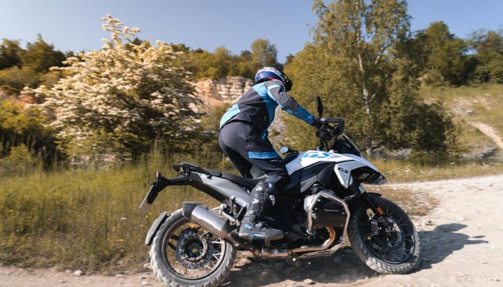 BMW presenta tre nuove moto per festeggiare 100 anni di storia - Foto 121 di 134