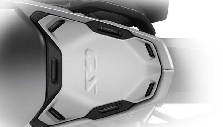 BMW presenta tre nuove moto per festeggiare 100 anni di storia - Foto 122 di 134