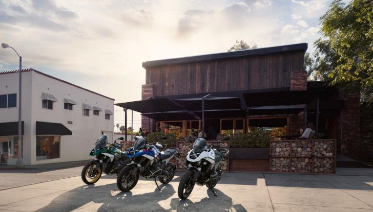 BMW presenta tre nuove moto per festeggiare 100 anni di storia - Foto 56 di 134