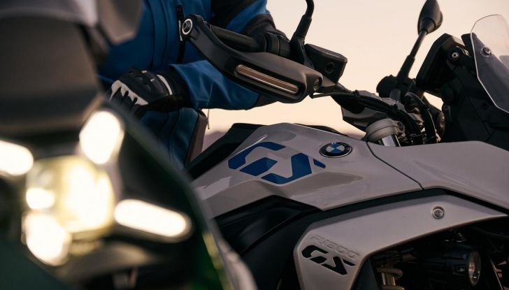 BMW presenta tre nuove moto per festeggiare 100 anni di storia - Foto 61 di 134