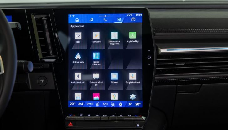 Renault Scenic E-Tech Electric: caratteristiche, allestimenti, autonomia e motori per l’Italia - Foto 66 di 75