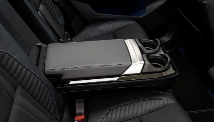 Renault Scenic E-Tech Electric: caratteristiche, allestimenti, autonomia e motori per l’Italia - Foto 28 di 75