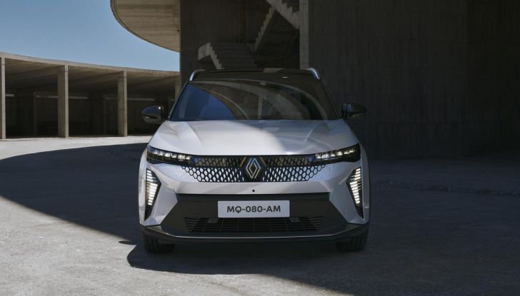 Renault Scenic E-Tech Electric: caratteristiche, allestimenti, autonomia e motori per l’Italia - Foto 8 di 75