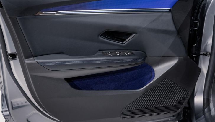 Renault Scenic E-Tech Electric: caratteristiche, allestimenti, autonomia e motori per l’Italia - Foto 31 di 75