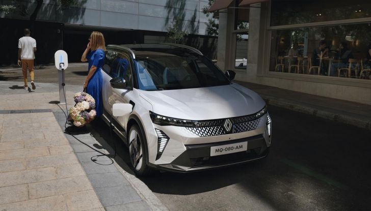Renault Scenic E-Tech Electric: caratteristiche, allestimenti, autonomia e motori per l’Italia - Foto 9 di 75