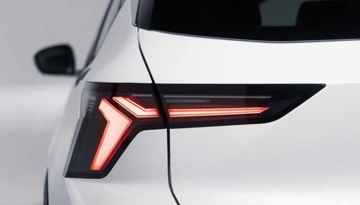 Renault Scenic E-Tech Electric: caratteristiche, allestimenti, autonomia e motori per l’Italia - Foto 61 di 75