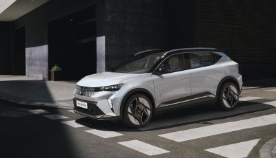 Renault Scenic E-Tech Electric: debutta il nuovo SUV 100% elettrico per le famiglie