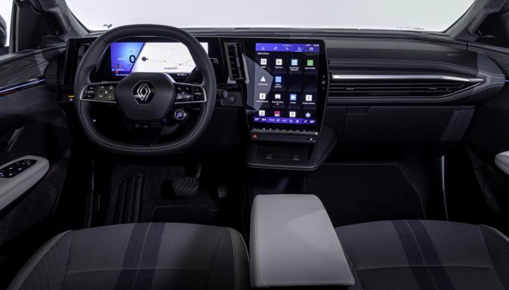 Renault Scenic E-Tech Electric: caratteristiche, allestimenti, autonomia e motori per l’Italia - Foto 64 di 75