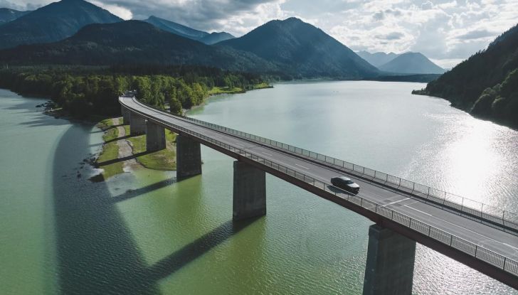 Skoda Superb 2024: primo assaggio della berlina di quarta generazione - Foto 22 di 32