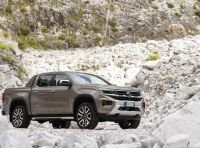 Volkswagen Amarok 2024 motori, allestimenti e prezzi