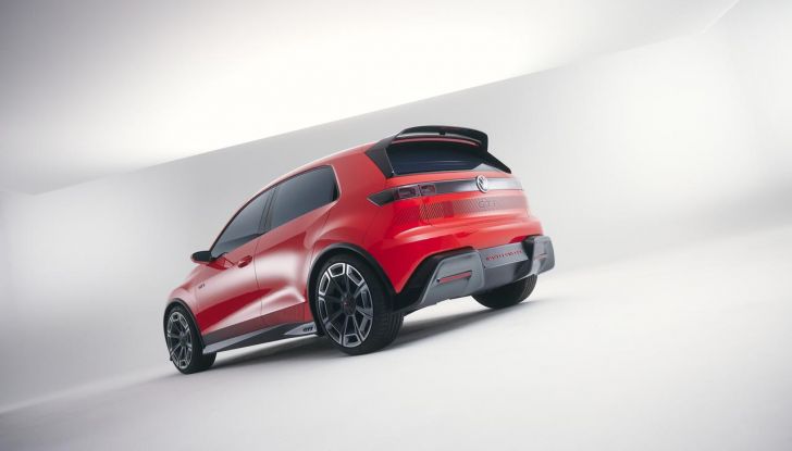 Volkswagen ID. GTI Concept: al Salone di Monaco 2023 debutta la nuova concept car elettrica - Foto 2 di 10