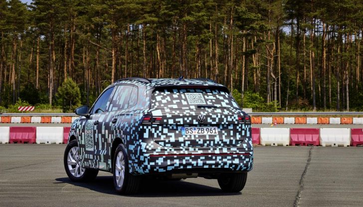 Volkswagen Tiguan 2024: svelata la terza generazione del SUV - Foto 25 di 135