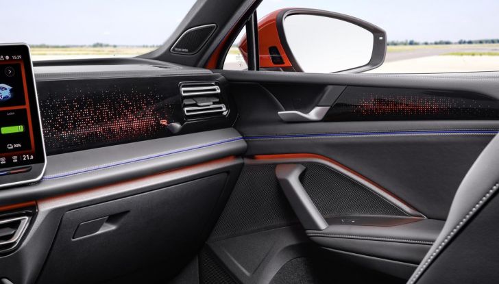 Volkswagen Tiguan 2024: svelata la terza generazione del SUV - Foto 4 di 135