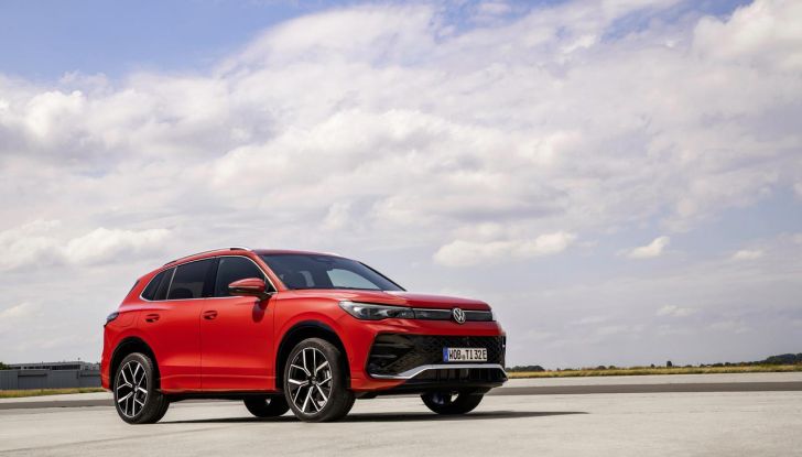 Volkswagen Tiguan 2024: svelata la terza generazione del SUV - Foto 48 di 135