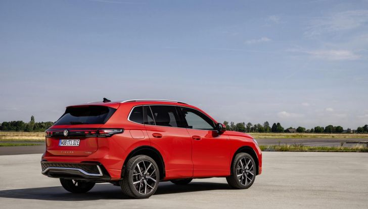 Volkswagen Tiguan 2024: svelata la terza generazione del SUV - Foto 64 di 135