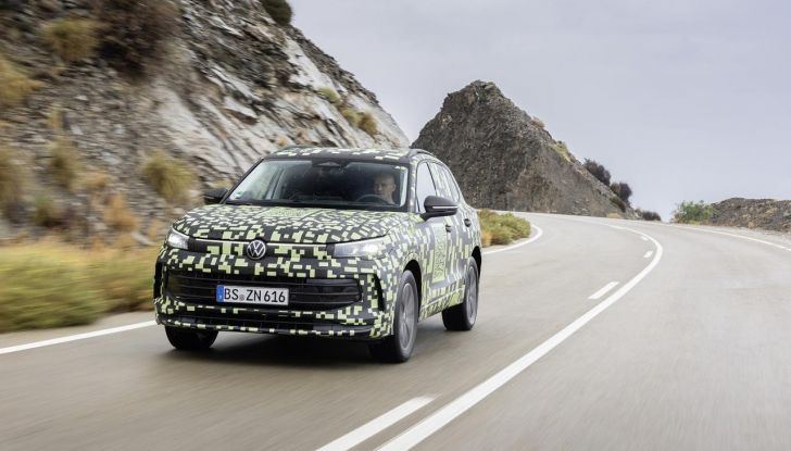 Volkswagen Tiguan 2024: svelata la terza generazione del SUV - Foto 66 di 135