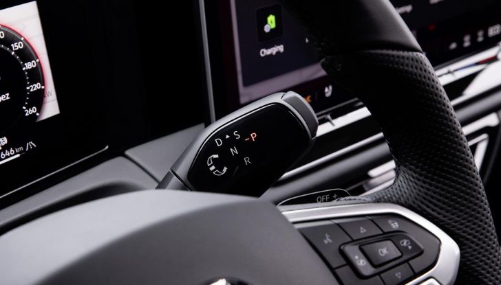 Volkswagen Tiguan 2024: svelata la terza generazione del SUV - Foto 7 di 135