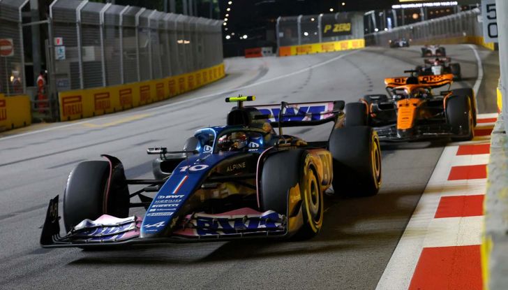 F1 2023, GP Singapore: Sainz riporta alla vittoria la Ferrari, Norris e Hamilton sul podio - Foto 6 di 10