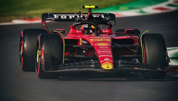 F1 2023, GP Italia: spaziale pole position di Sainz e Ferrari, Verstappen e Leclerc inseguono - Foto 1 di 10