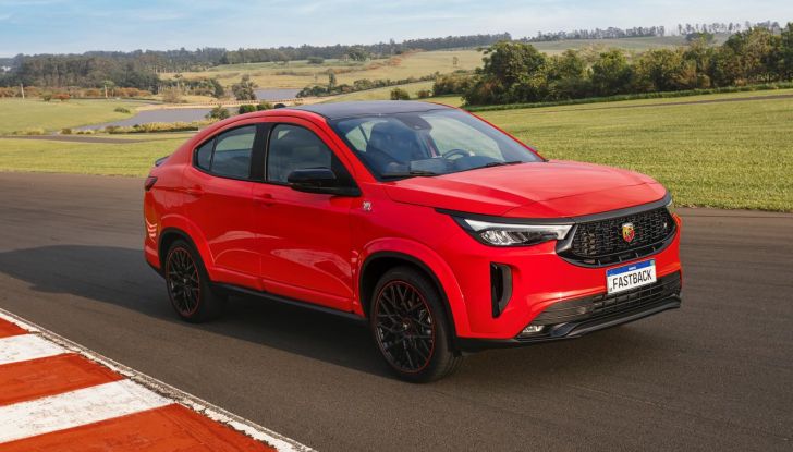 Abarth Fastback: debutta il nuovo SUV coupé dello Scorpione - Foto 86 di 88
