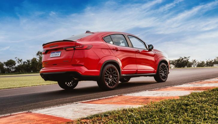 Abarth Fastback: debutta il nuovo SUV coupé dello Scorpione - Foto 88 di 88