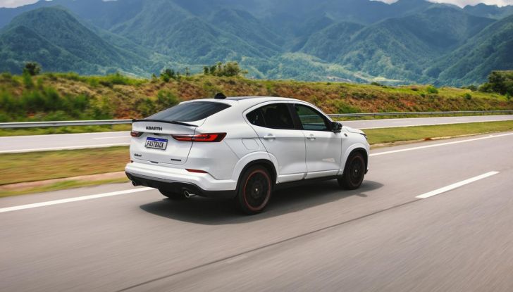 Abarth Fastback: debutta il nuovo SUV coupé dello Scorpione - Foto 77 di 88