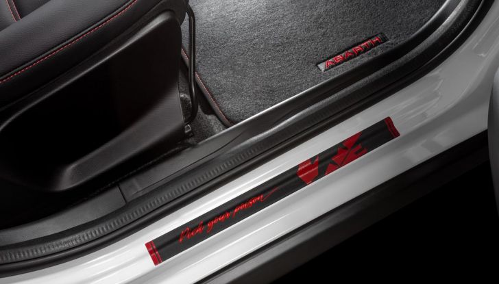 Abarth Fastback: debutta il nuovo SUV coupé dello Scorpione - Foto 28 di 88