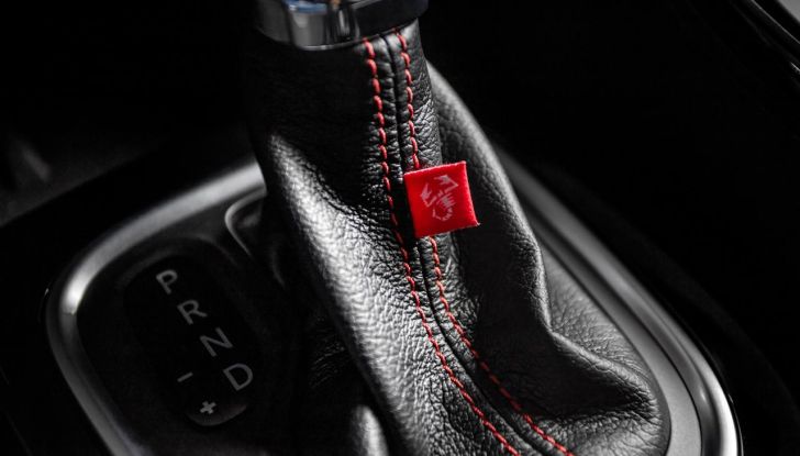 Abarth Fastback: debutta il nuovo SUV coupé dello Scorpione - Foto 32 di 88