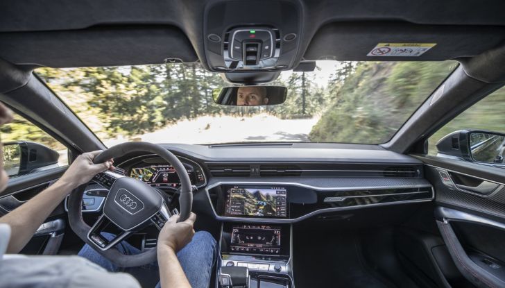 Audi RS 6 Avant Performance prova su strada, motore e prestazioni - Foto 6 di 35