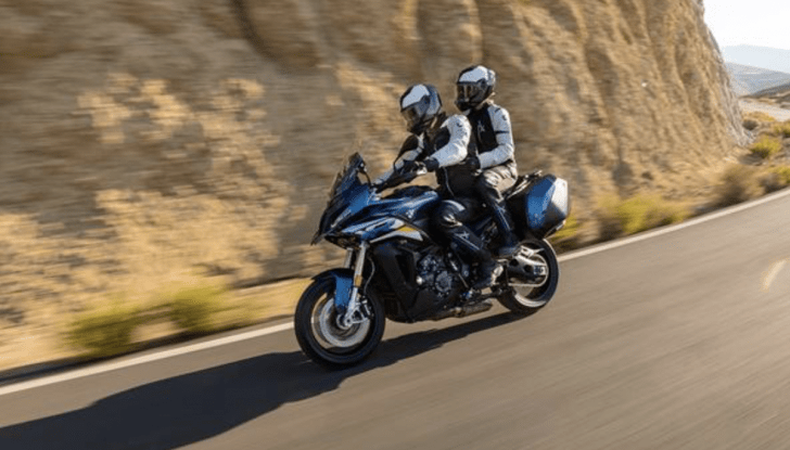 BMW S 1000 XR 2024 caratteristiche tecniche e prestazioni - Foto 1 di 19