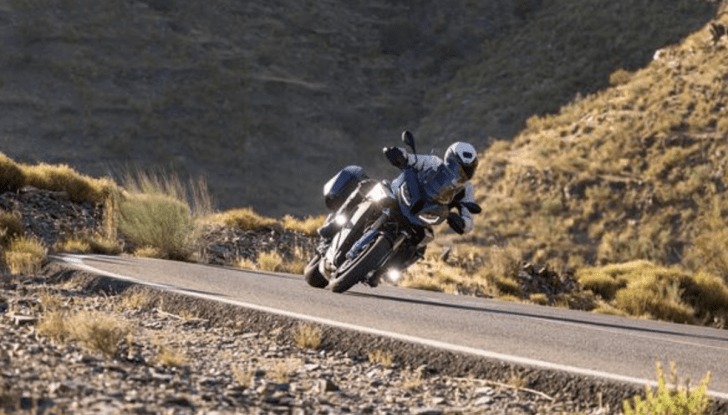 BMW S 1000 XR 2024 caratteristiche tecniche e prestazioni - Foto 11 di 19