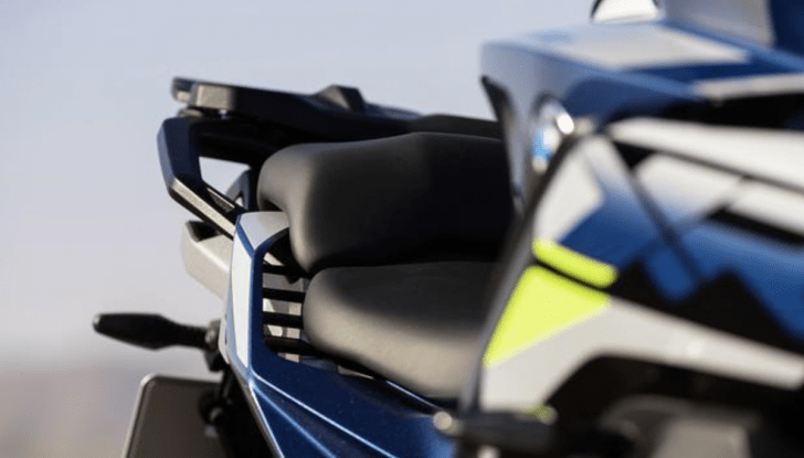 BMW S 1000 XR 2024 caratteristiche tecniche e prestazioni - Foto 14 di 19