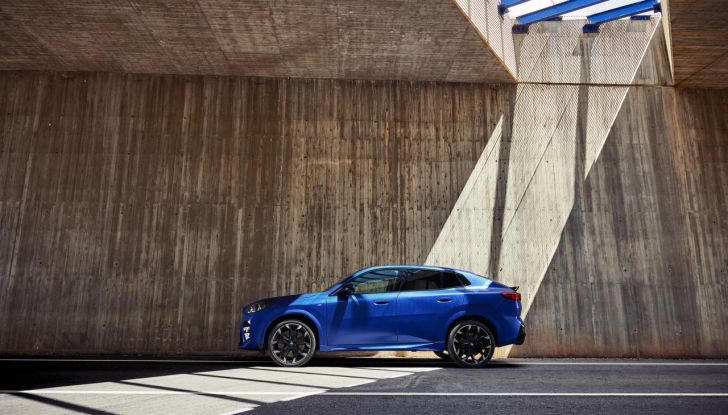 BMW X2 2024: prezzi e versioni per il mercato italiano - Foto 28 di 61