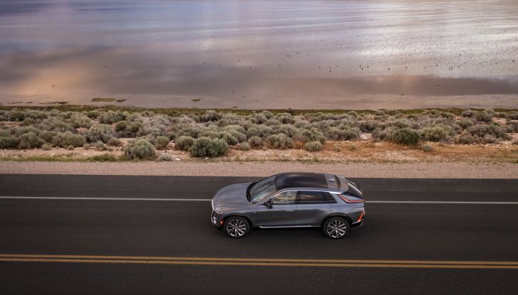 General Motors torna in Europa con Cadillac Lyriq, SUV 100% elettrico - Foto 10 di 72