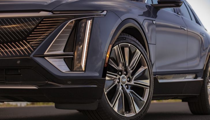 General Motors torna in Europa con Cadillac Lyriq, SUV 100% elettrico - Foto 21 di 72