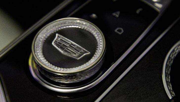 General Motors torna in Europa con Cadillac Lyriq, SUV 100% elettrico - Foto 36 di 72