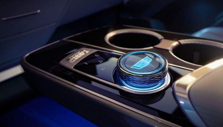 General Motors torna in Europa con Cadillac Lyriq, SUV 100% elettrico - Foto 48 di 72