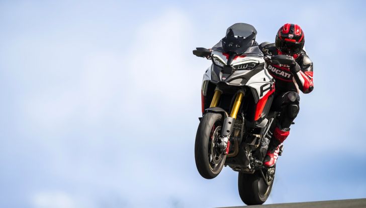 Ducati Multistrada V4 RS, quando la Superbike incontra il touring - Foto 7 di 13