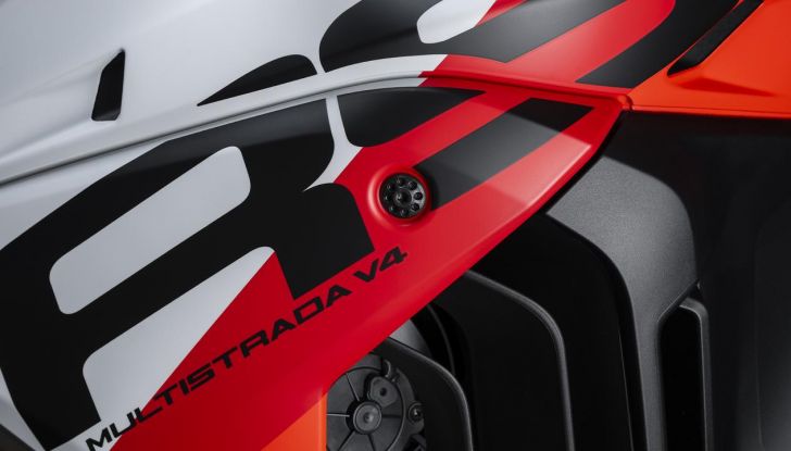 Ducati Multistrada V4 RS: è lei la moto da turismo più sportiva mai offerta dal brand - Foto 39 di 43